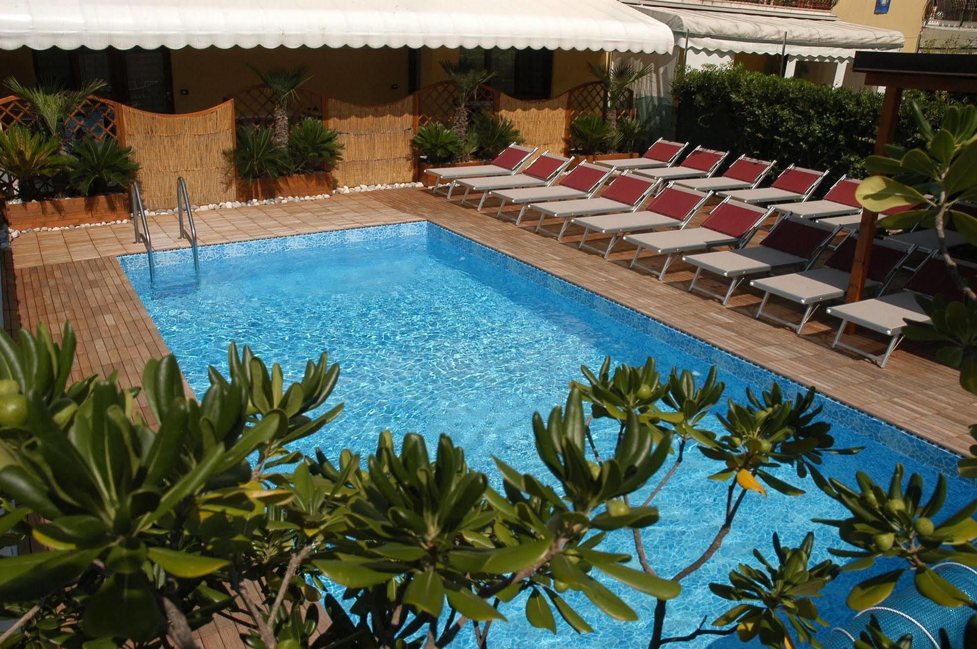 Appartamenti Mare Caorle Exterior foto